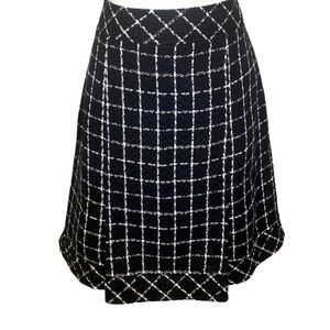 NewPort News Window Pane Design Skirt